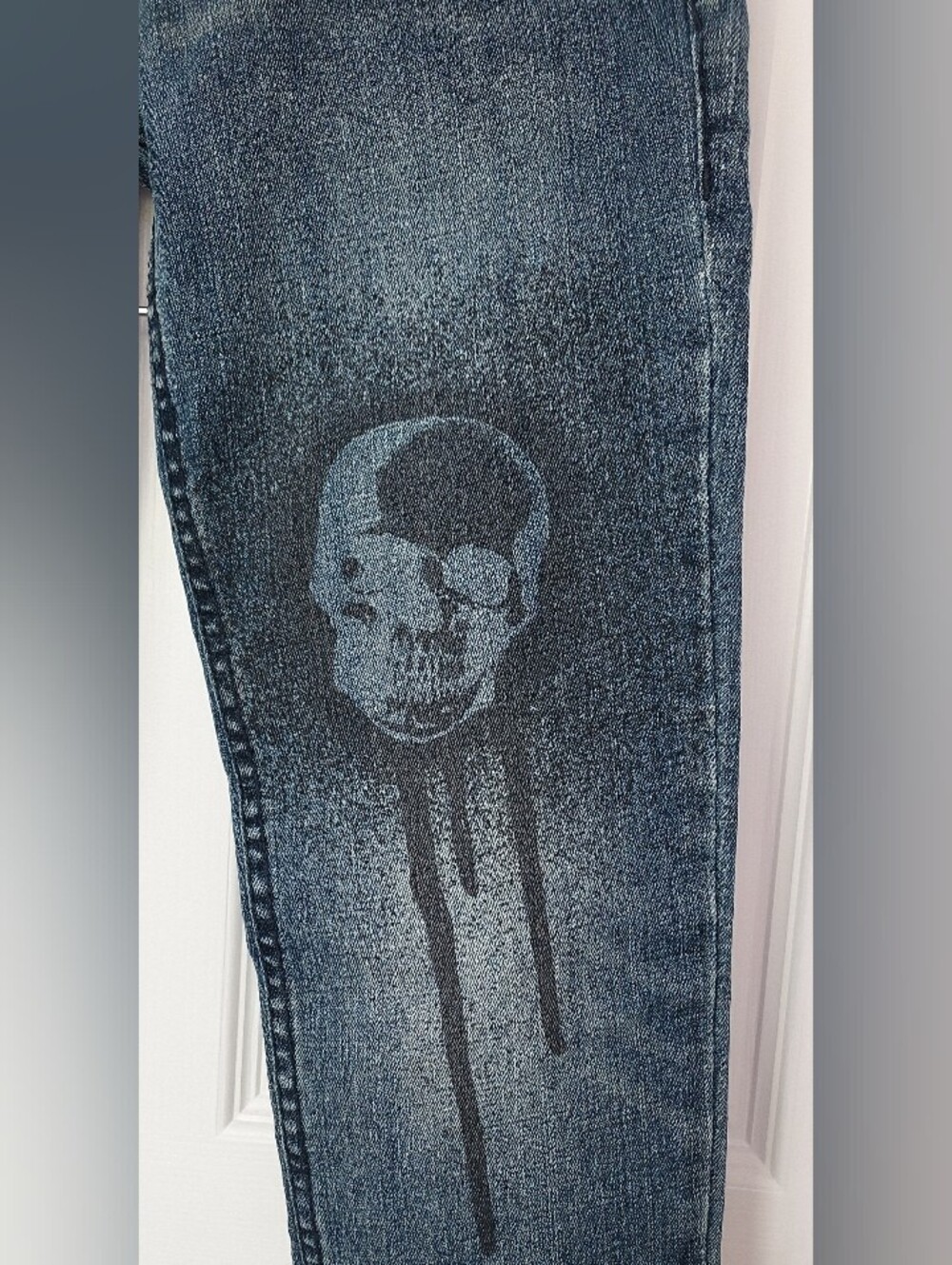 Idle Minds Skull Jeans With Stud Pockets Size 1 NWOT